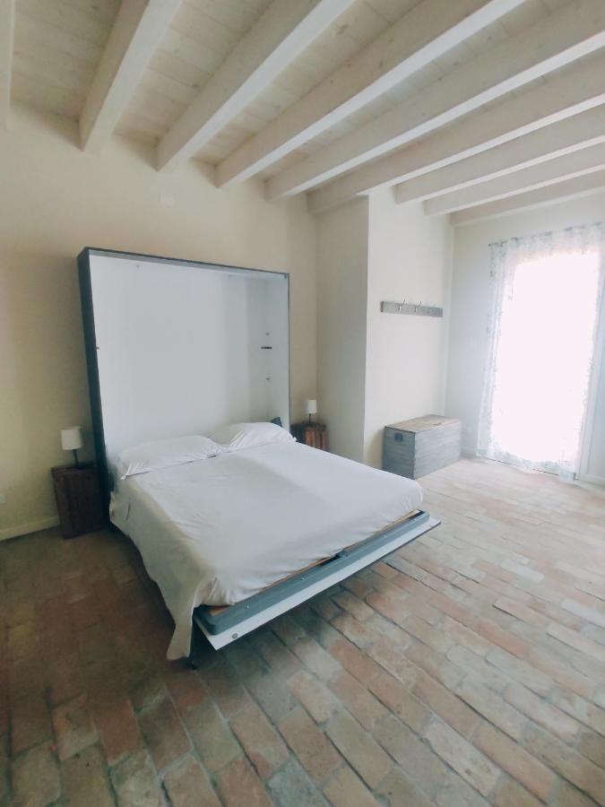 La Casa Di Paolina - Affitti Brevi Apartman Desenzano del Garda Kültér fotó